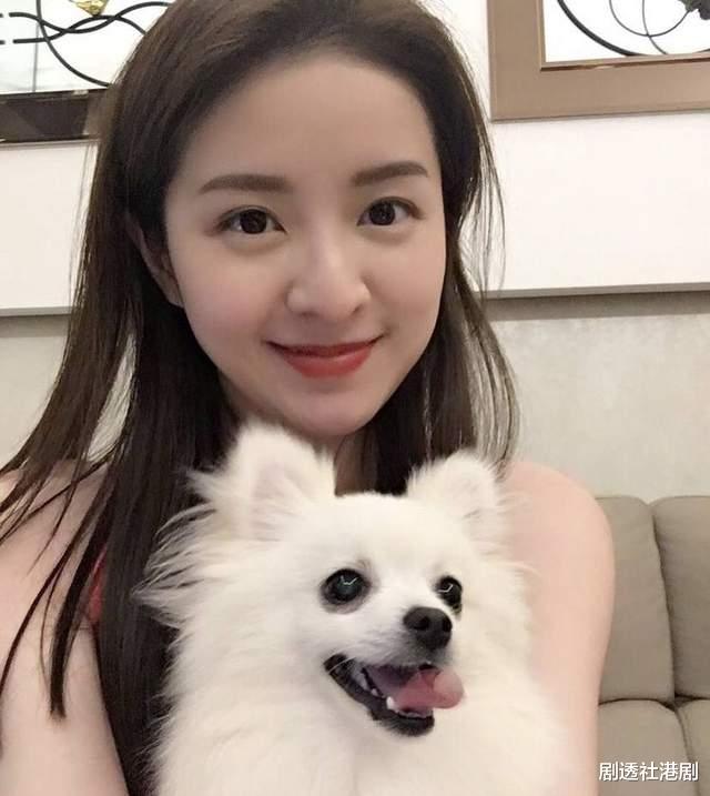 徐淑敏 37岁港姐甜心庆祝结婚12周年，未婚先孕退圈嫁富商，已成三孩之母