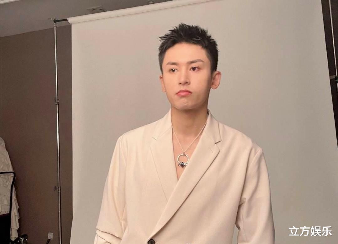 张哲瀚|童瑶老公为张哲瀚喊冤？本就是投资圈资本大佬，曾主动站队方方