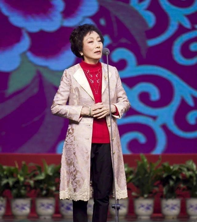 京剧|这四位一生坎坷的京剧名家：王吟秋、童祥苓、黄少华、新艳秋