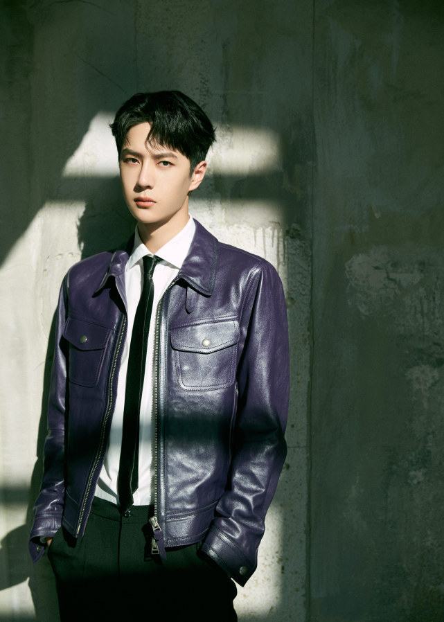 迪丽热巴|迪丽热巴作为新疆人因不表态被骂，如今他们都不再沉默，发表声明表态