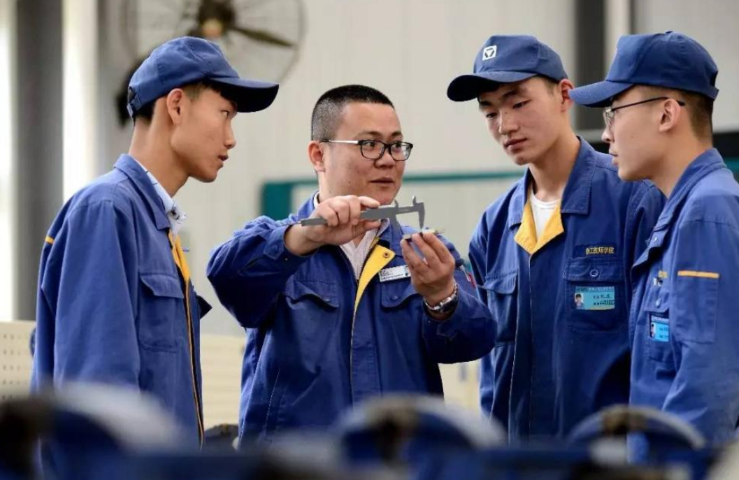 理财师|未来10年，这5种职业将成为“香饽饽”，早知道早入局