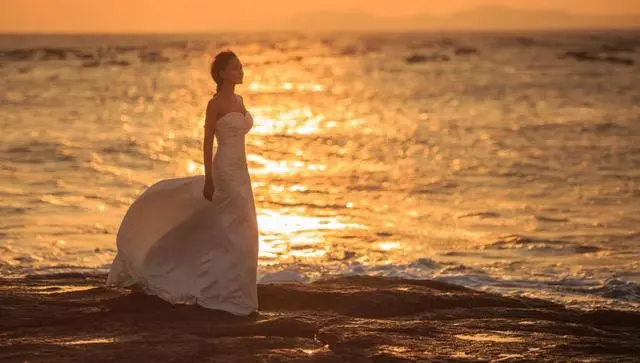 诚然情感之事|八字算命:有杀无官感情淡薄,比劫为忌丈夫为已婚人士,两人婚后要互相理解