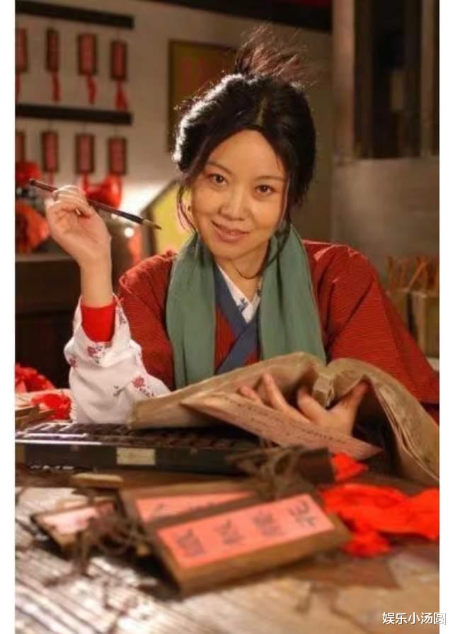 闫妮|闫妮4任男友，一任比一任小，现任相差11岁，是我们熟悉的他！