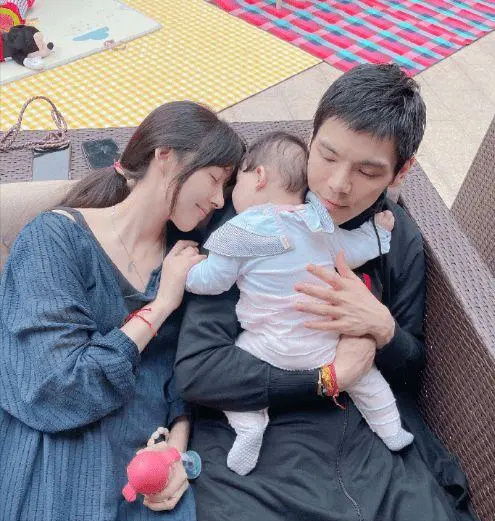 刘德华|刘德华找向太借4000万，还开玩笑对向华强说：如果你不要她，打电话给我！