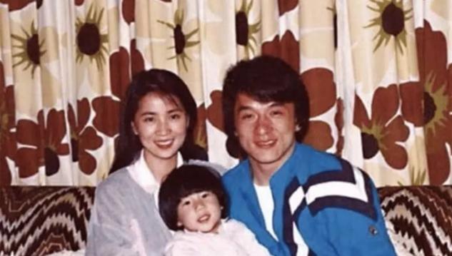 霍思燕|1982年，林凤娇偷偷跑到美国为成龙生下儿子，她比你想象的更能忍