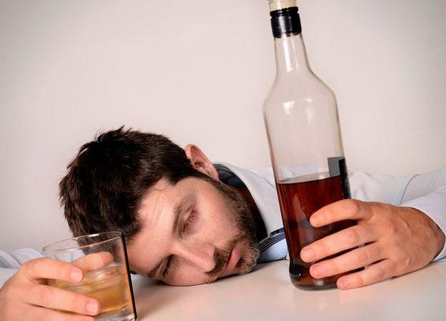 尿酸|尿酸高会损伤肾脏吗?提醒:做好6件事,尿酸或会退回“安全线”