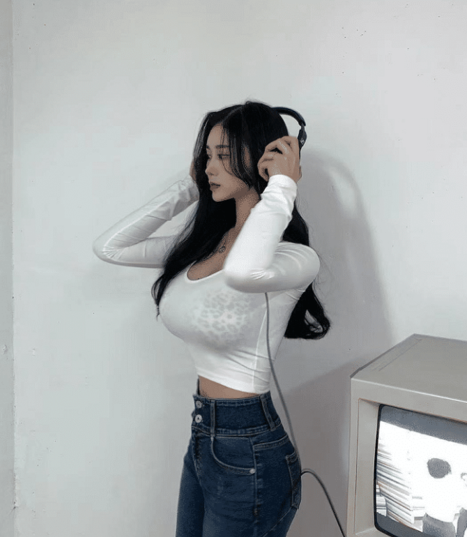 娱扒姬|女孩子爱错人，浪费的是青春