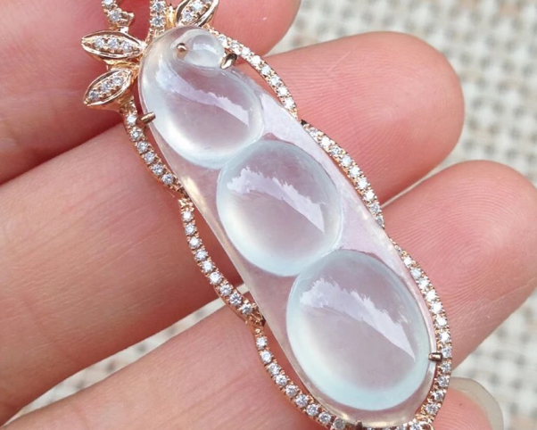 翡翠|突然瘦了几十斤，翡翠变大了怎么办？那篇文章教给你解决方案