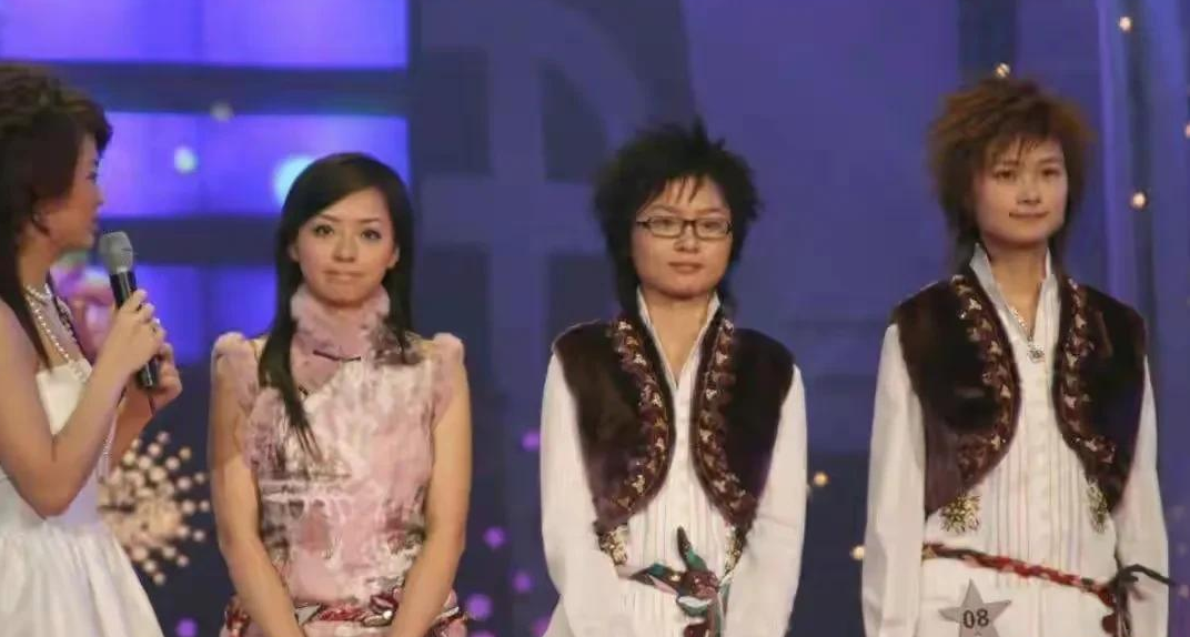 霍启刚|被冯轲掌控15年，甘愿做赚钱机器，被收割7亿，张靓颖醒悟的太晚