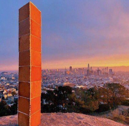 电影 神秘三角柱是人类的恶作剧还是地外生物的玩笑