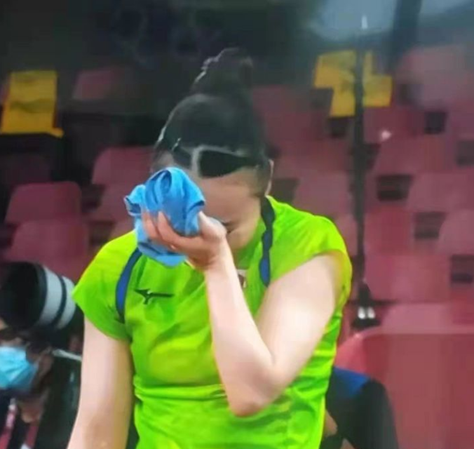 新晋宝妈育儿记|孙颖莎4:0横扫伊藤美诚:打分项目可以“水”金牌,“真枪实弹”得靠实力