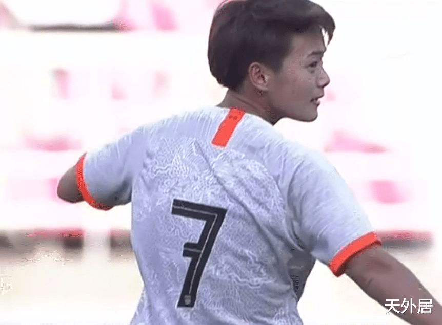 王霜|2-1！太難了！中國女足頭號球星從未掉線，轟制勝進球逼近奧運