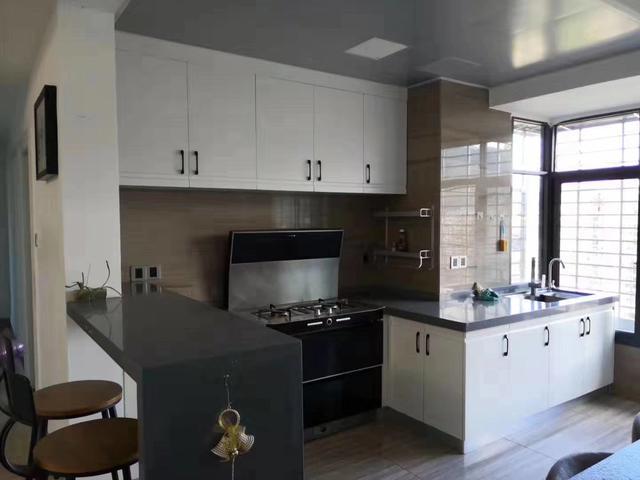 新房装修三个月终于搞定,电视背景墙奢华大气人人夸,采光超棒