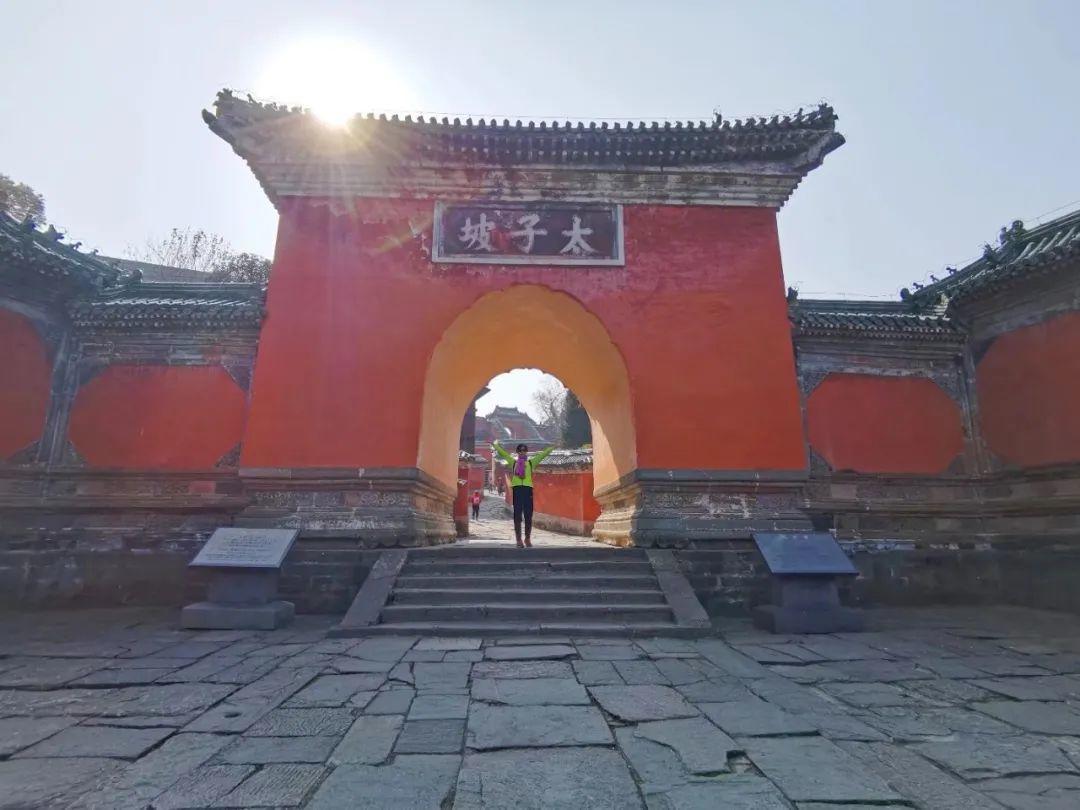 黑白的触动 乘着高铁游湖北，从武汉，到武当 （第七站：武当山）