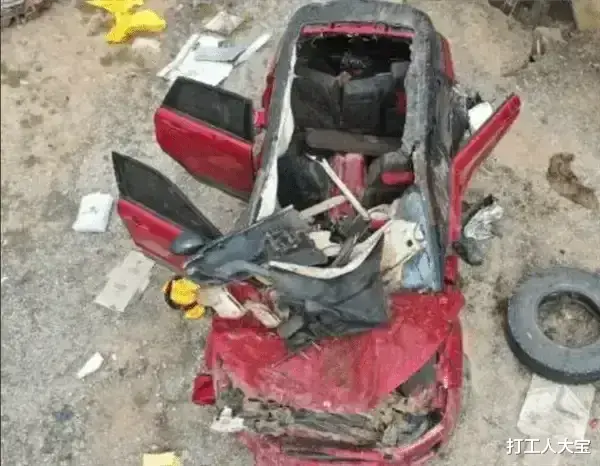 案例回顾:谢大脚遭遇车祸的车辆,如果没有天窗是不是会逃过这一劫?