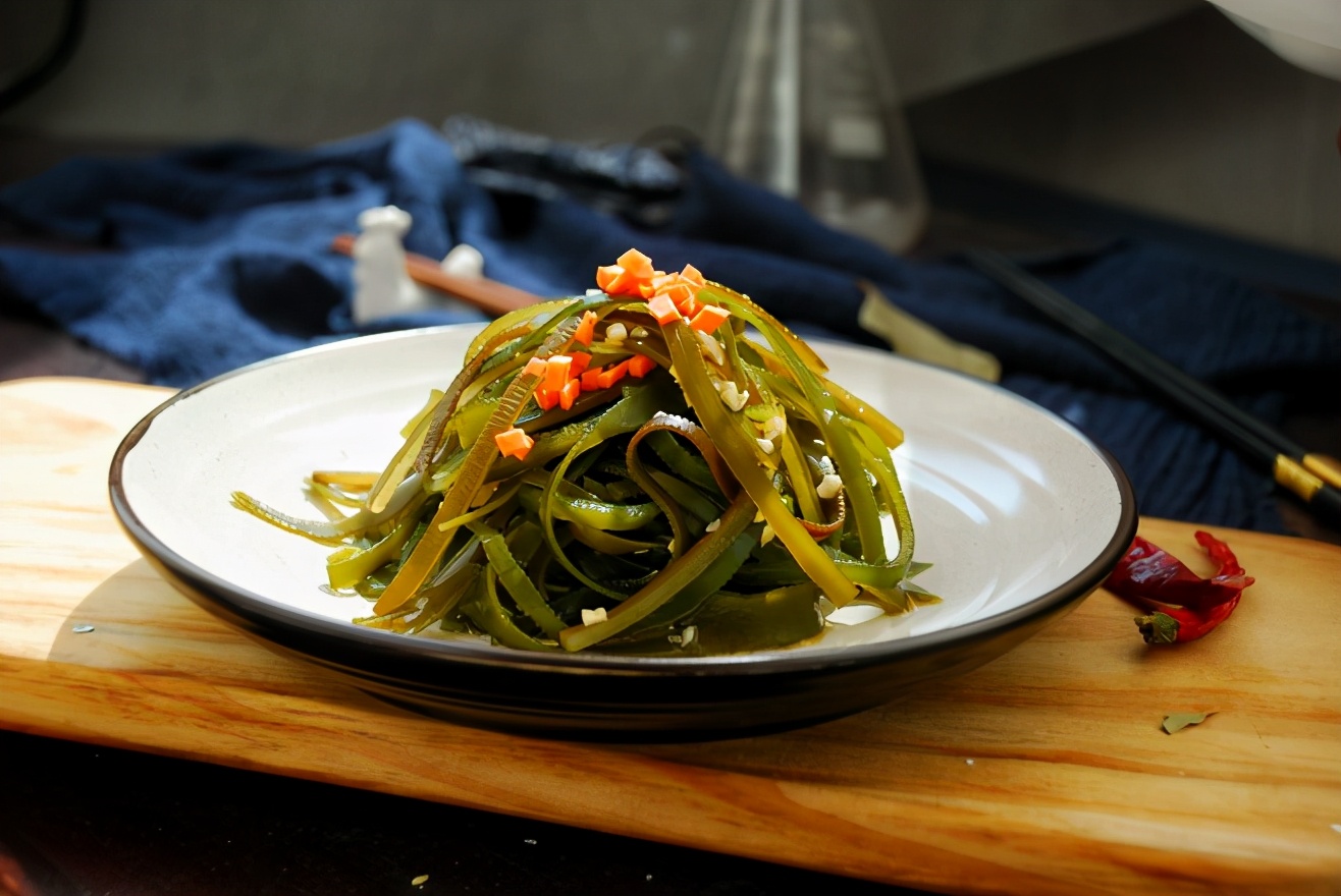 海带丝|海带和它最“忌讳”一起吃了,还有很多老人中招,早知道早受益