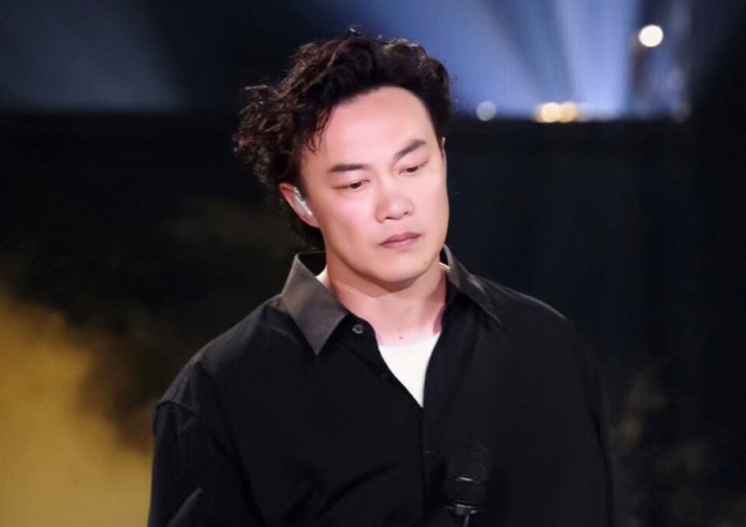 陈奕迅|“解约日”，最快的是王一博，最狠的是陈奕迅，最有远见的是周董