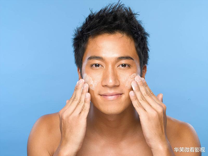 发型 男士洗脸要不要用洗面奶？