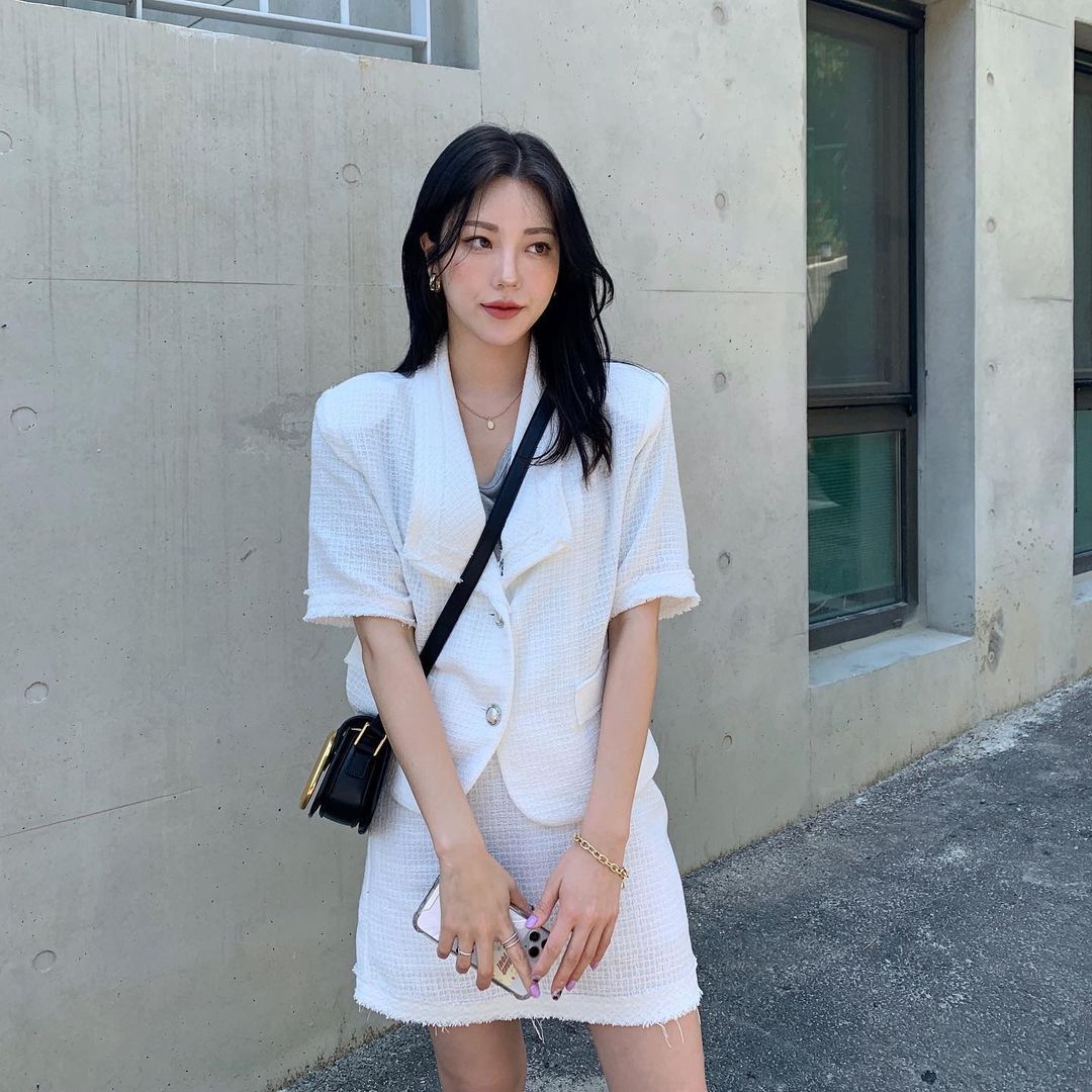 996|穿西装套装显气质的关键，在于整体配色的调和，秒变职场魅力女神