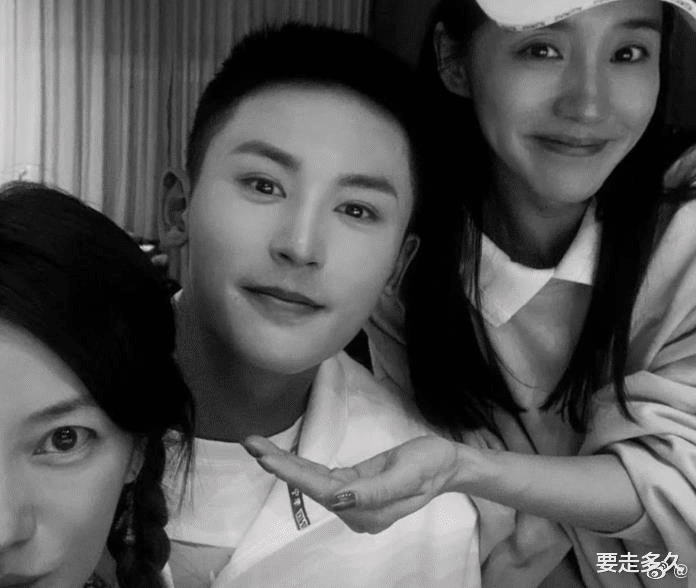 吴亦凡|吴亦凡隐婚生育两岁孩子？女朋友就带着孩子一直生活在国外！