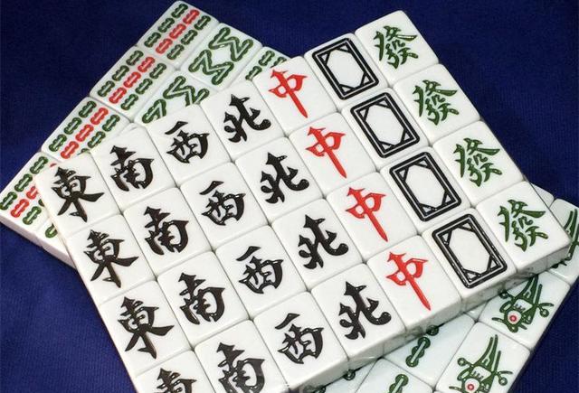 排头聚聊 为帮助患者康复，医院引进自动麻将机，网友：这病治得上瘾！