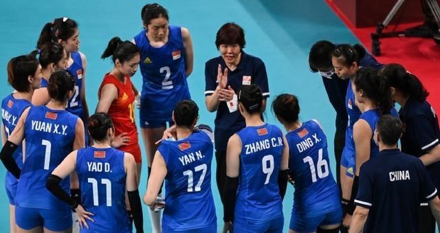 清浅微笑的我|郎平赛后采访！解释朱婷不休息，表扬21岁小将，没提王梦洁