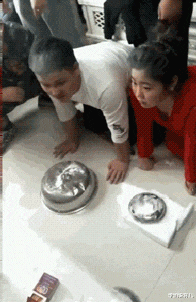 学姐说育儿|神回复:买了一双鸿星尔克,右脚磨脚怎么办?被这神评笑死了