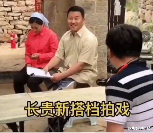谢大脚|谢大脚换人演？新演员和于月仙很像，长贵王小宝也现身现场拍摄