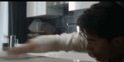 家居超人|锅底烧久了又黄又黑?别用钢丝球擦,教你这样做,旧锅干净锃亮