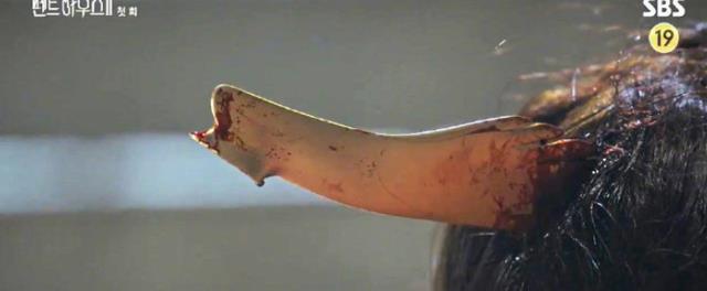 顶楼|《顶楼》杀死露娜的凶手是谁？这个镜头太明显了，是他没跑了！