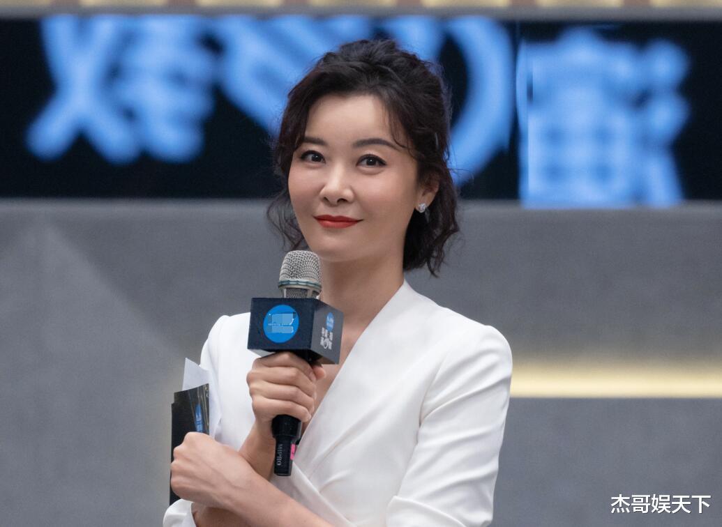 李成儒|《导演请指教》有人倚老卖老，有人投机取巧，只有1人全程尴尬