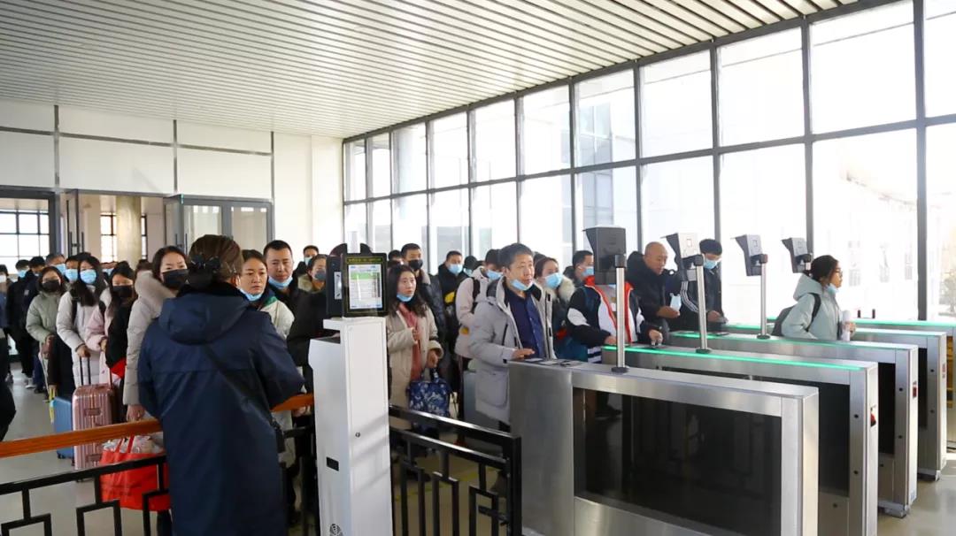 风铃快讯 “春运模式”即将开启！榆林火车站疫情防控不松劲