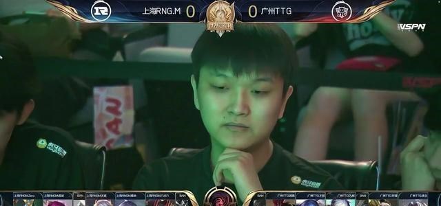 文华养|RNG无了！六点六晚秋打出尽力局，天真虔诚太拉跨了！