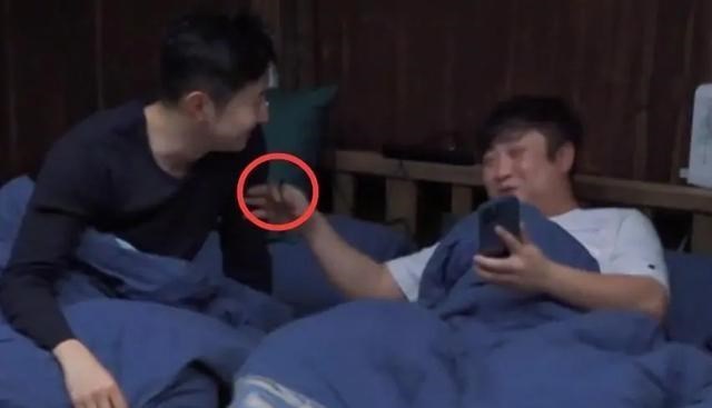 乔杉|向往的生活5:乔杉烟瘾大,明目张胆在节目中抽电子烟,网友太细节