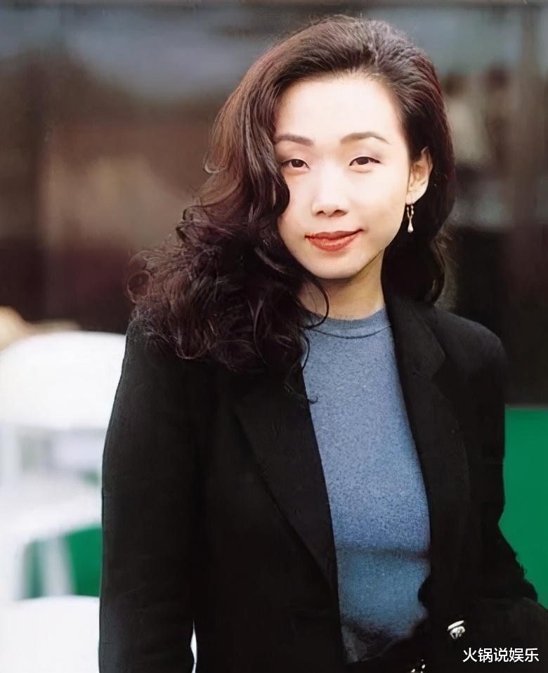 林忆莲|林忆莲的遗憾情史：5段感情，为爱奋不顾身，为什么至今依旧单身