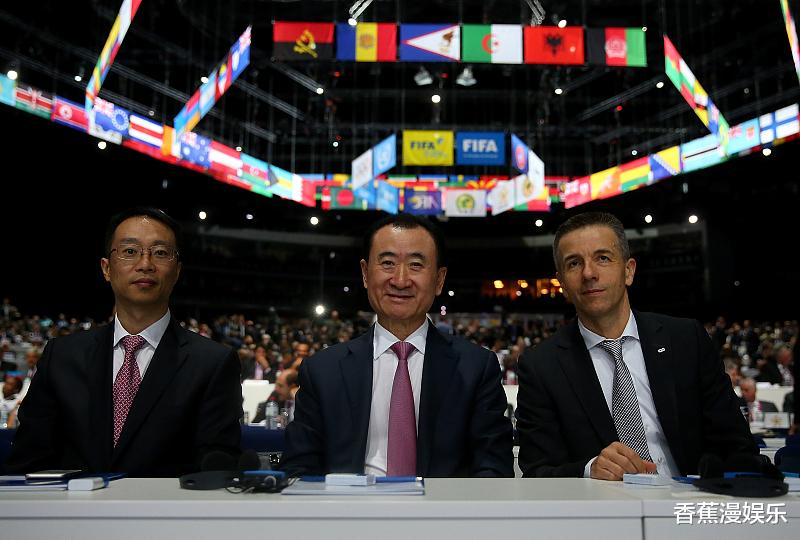 王健林|王健林，重返富豪榜，3年还了6000亿，是谁在背后给他撑腰！