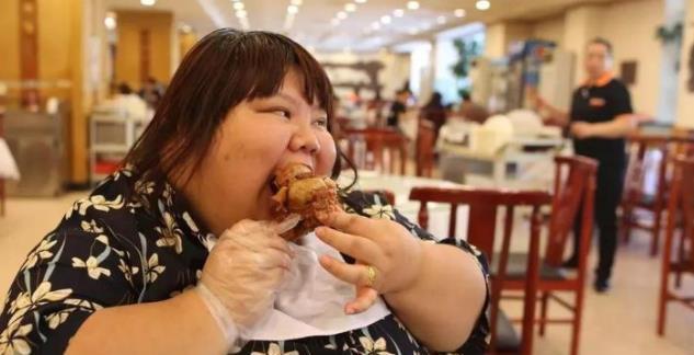 校花|“校花”陈皖枝：因丈夫宠爱，胖到3百斤睡塌2张床，如今怎样了？