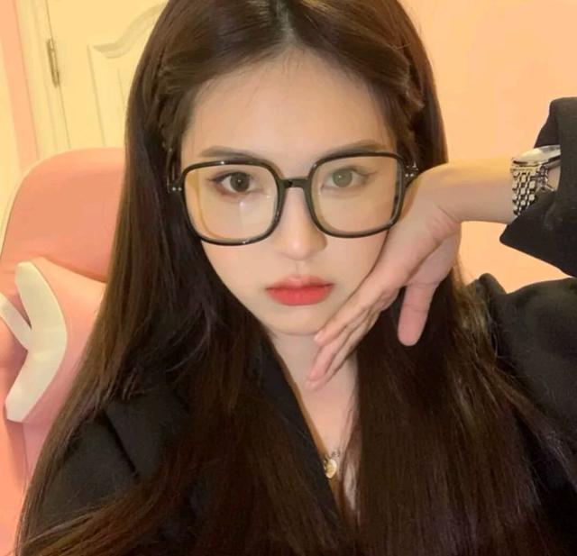 明星素颜 分享几个护肤的小技巧，只要养好你的肌肤，让你素颜也美丽动人！