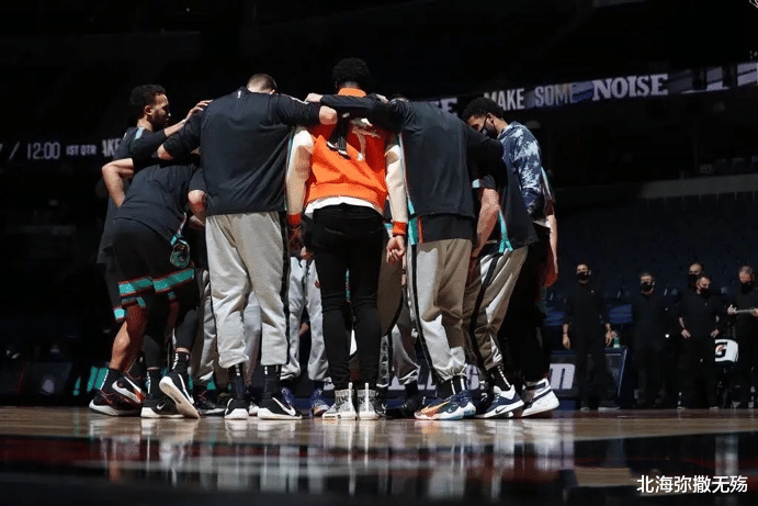 灰熊队|提前续约？场均1.6帽+三分40%！才21岁啊，恭喜，新一代双雄来了