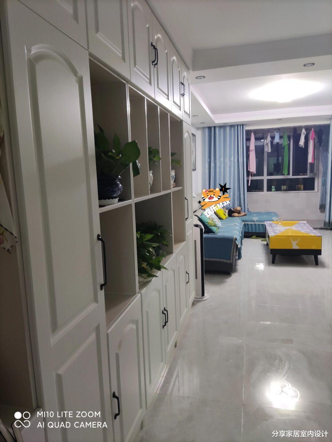 |入住快一年的小家，装修不豪华，尽量收拾干净，生活温馨又幸福！