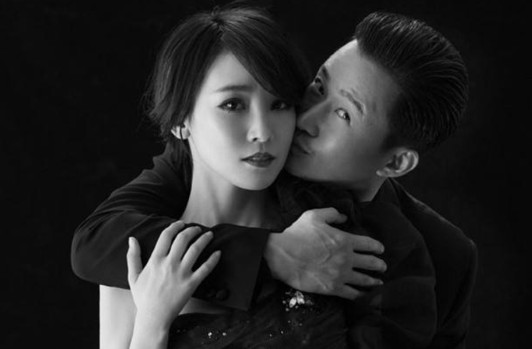 吴京|吴京儿子拍戏正式出道，4岁的吴虑长相硬朗，眉眼之间神似谢楠