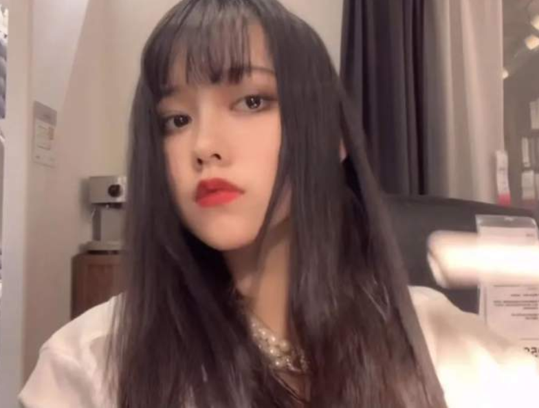 何磊 中央美术学院女生假扮名媛，蹭高奢生活21天，竟是为了毕业设计