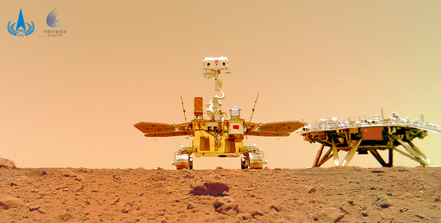 空间站 祝融号传回火星照片，岩石上有像“霉菌”的东西，有生命存在吗？