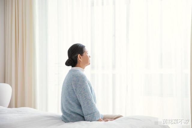运动|老人容易有老年臭，建议40岁以后少做这3件事，老了也没有老年味