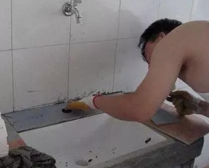 囊中羞涩,老公用水泥现做了个洗手池,发到小区群炸开了锅!