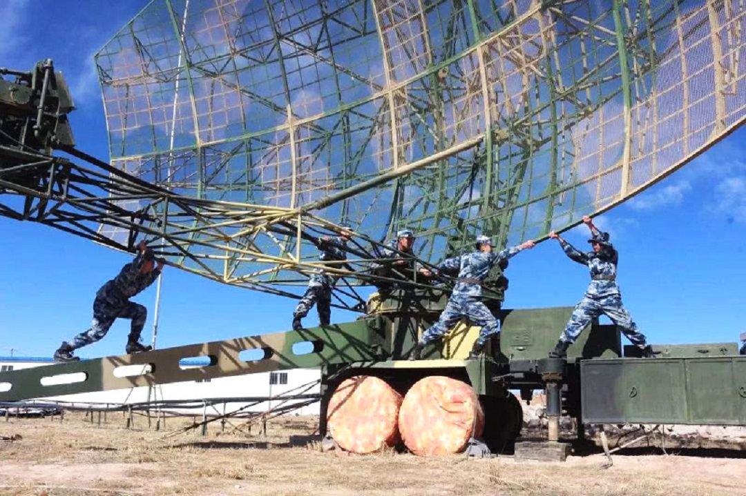 雷达|最大雷达有多大？一开机能干扰全球通讯，占地1.8万平方