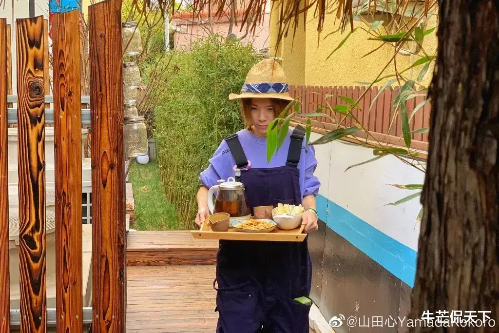 黄雅莉|16年前，那个昙花一现的「过气超女」，过上了九亿少女羡慕的生活！