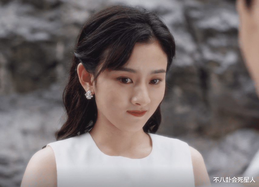 宋祖儿|内娱大青衣凋零，见一个便如获至宝，白幼瘦审美害苦了谁？