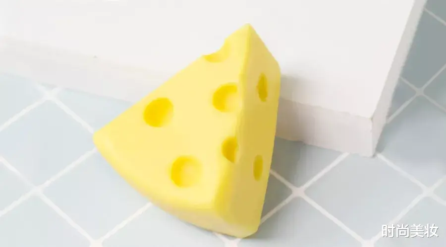 时尚美妆|冻龄女神陈数自创\"洗脸术\",每天10分钟水嫩嫩,网友:效果太好了