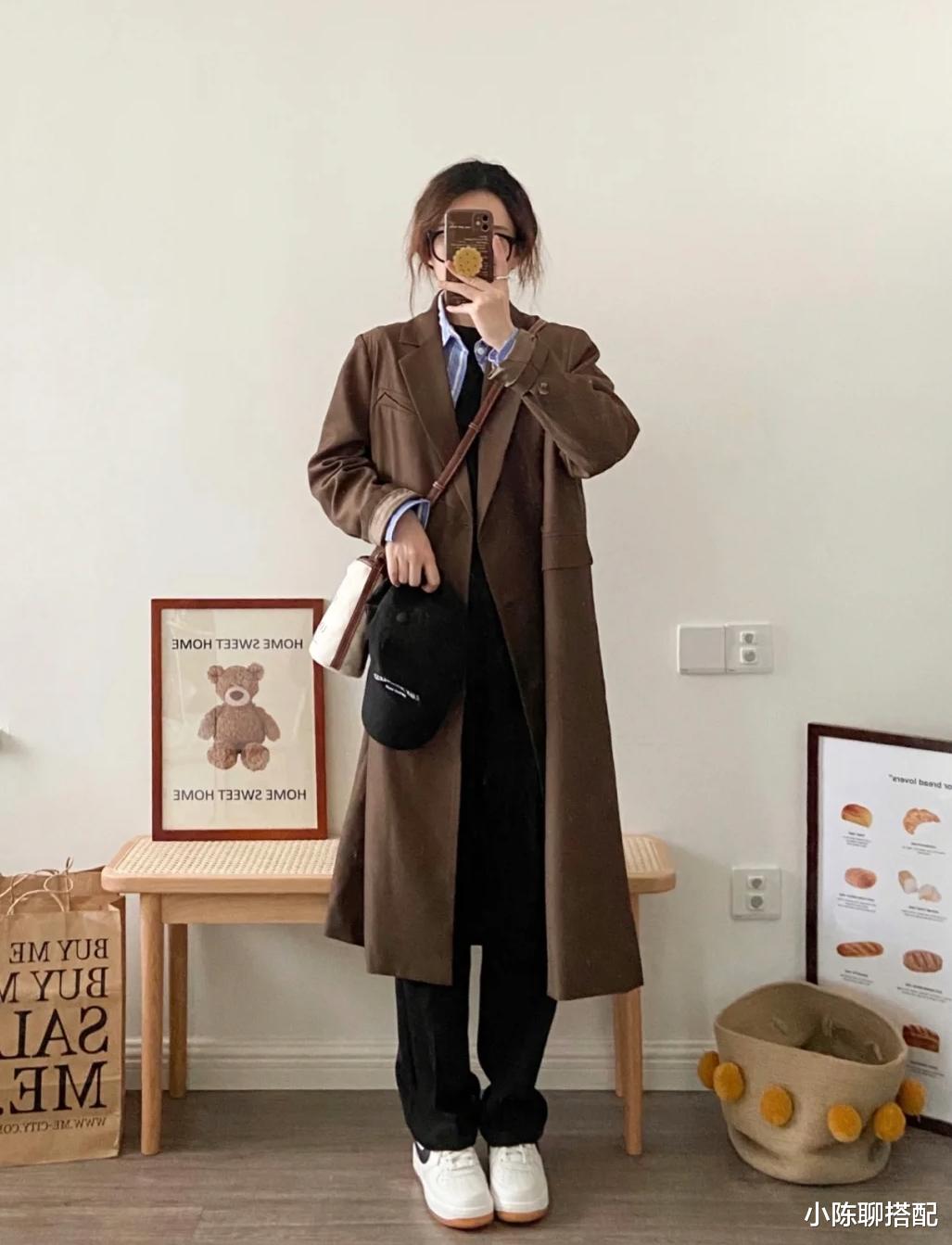 小陈聊搭配|今年秋天怎么穿才能出彩?掌握这3点秘诀,不用着急买衣服